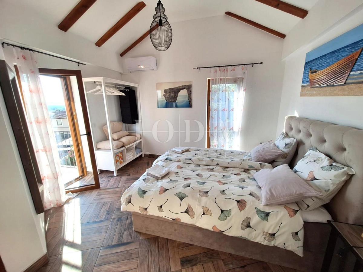 Casa con Piscina in una Zona Tranquilla