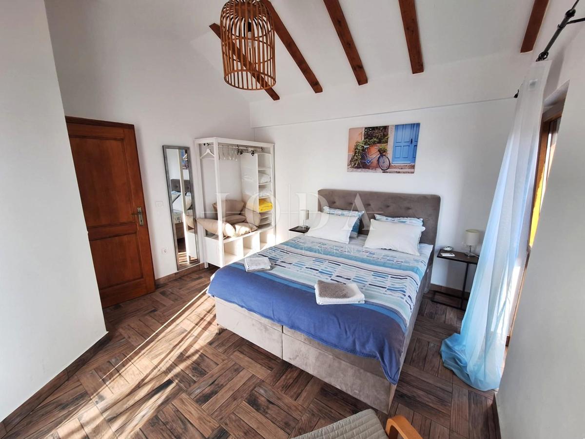 Casa con Piscina in una Zona Tranquilla