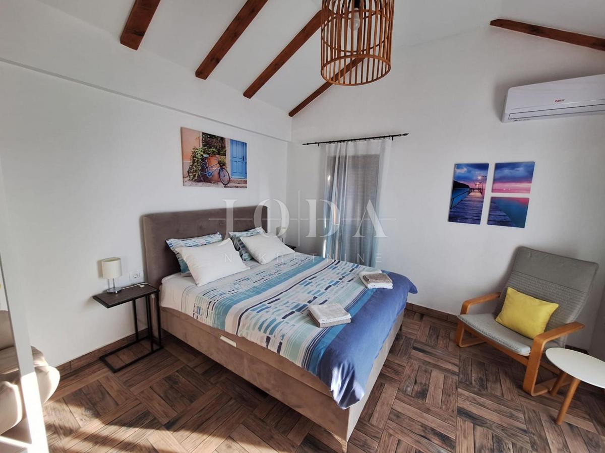 Casa con Piscina in una Zona Tranquilla