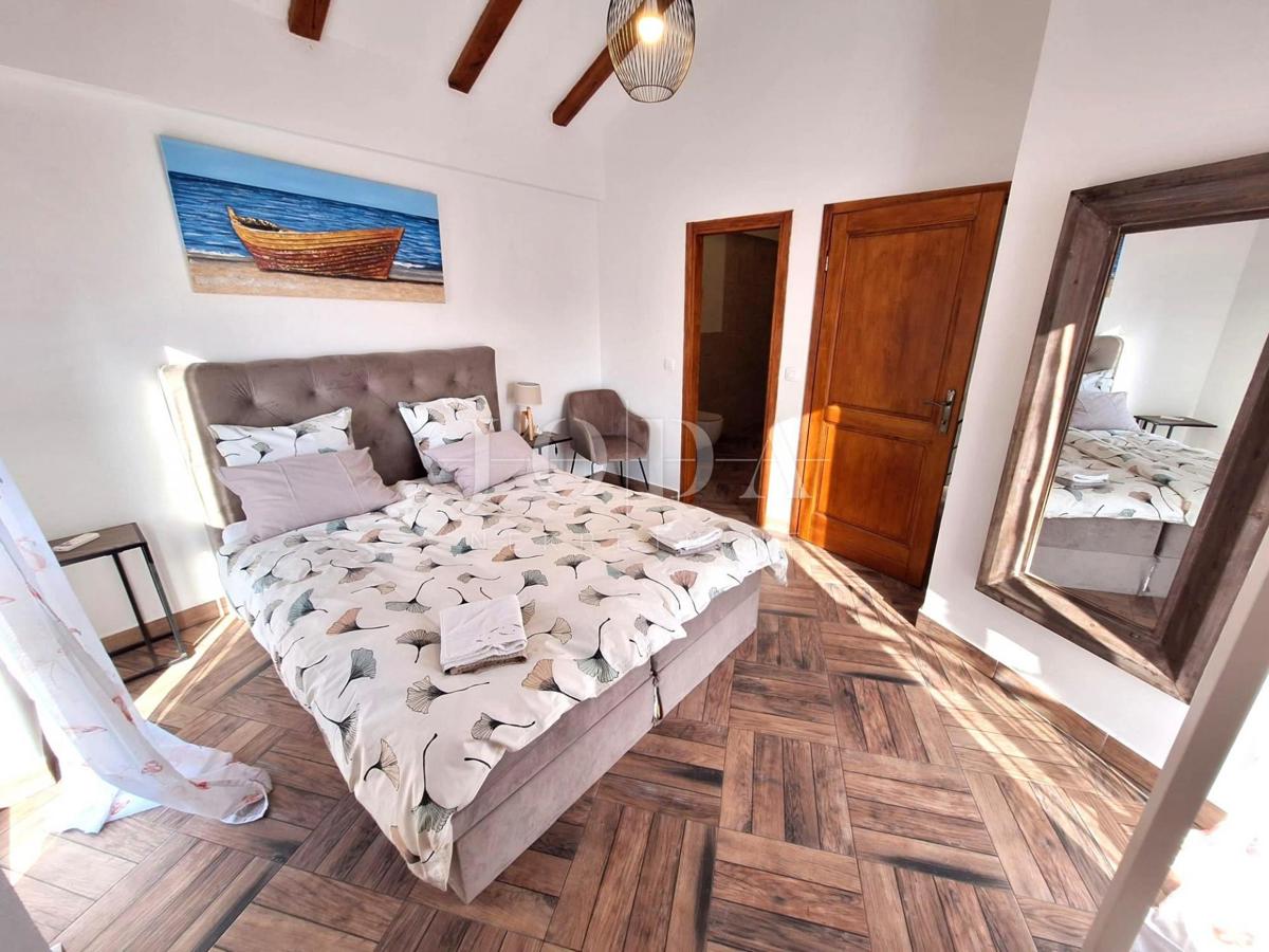 Casa con Piscina in una Zona Tranquilla