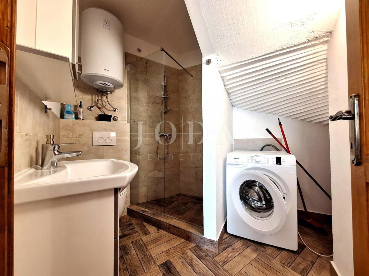 Casa con Piscina in una Zona Tranquilla