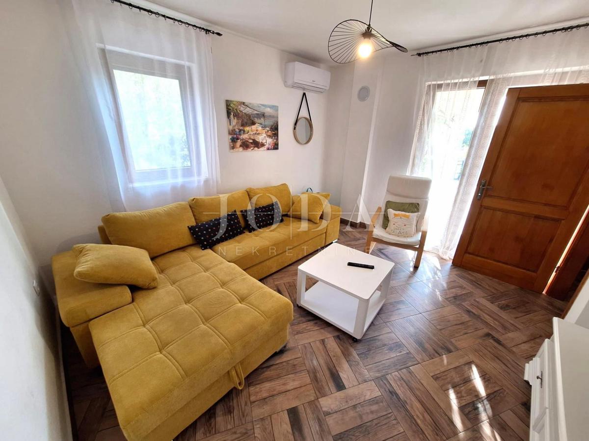 Casa con Piscina in una Zona Tranquilla