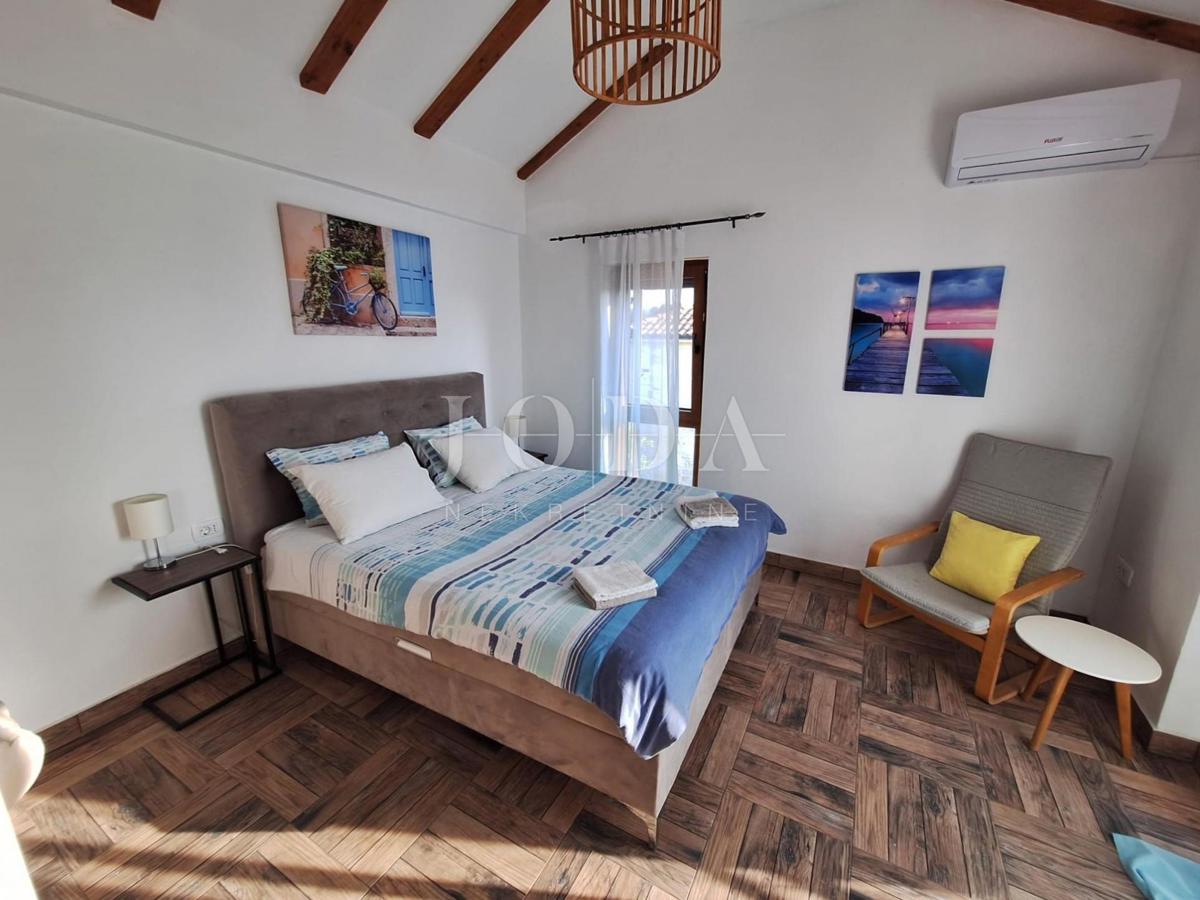 Casa con Piscina in una Zona Tranquilla