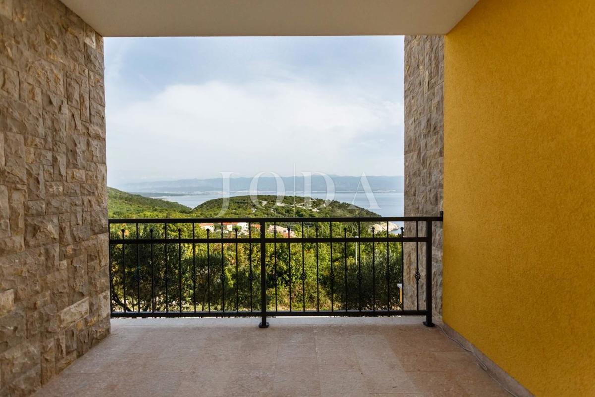 Appartamento con vista mare aperta a Vrbnik