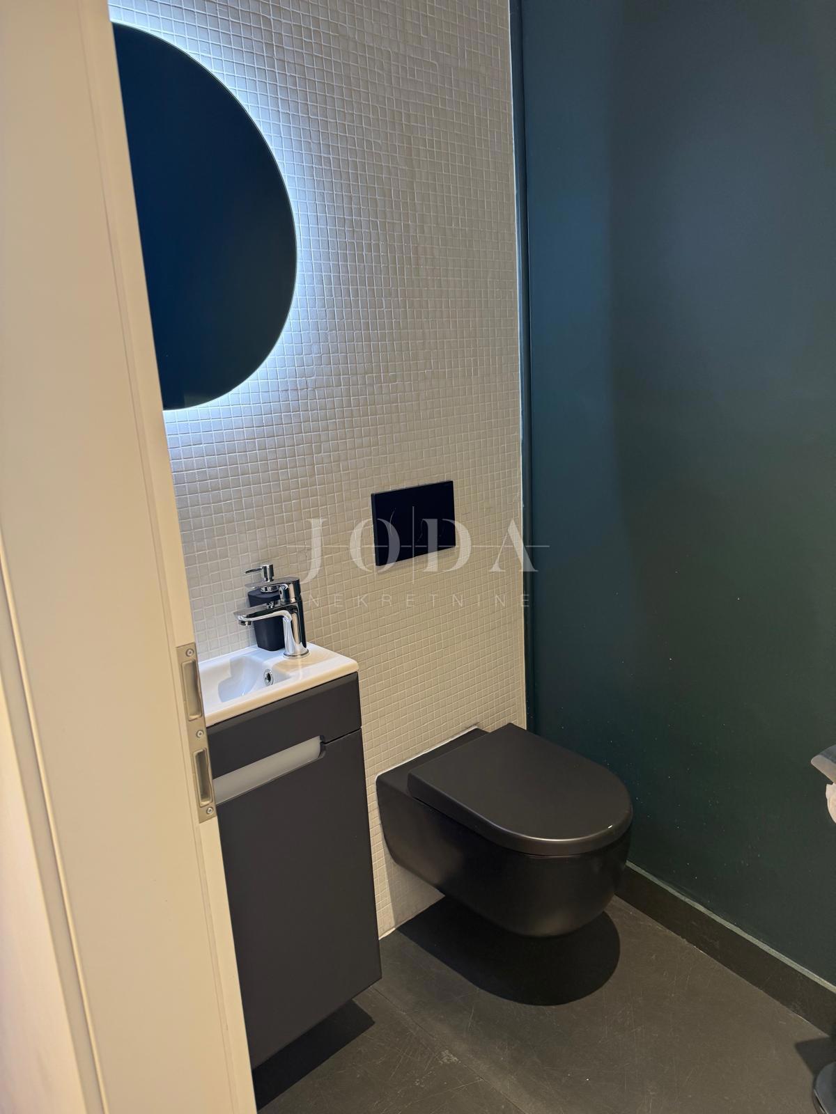 Rijeka - spazioso appartamento in centro