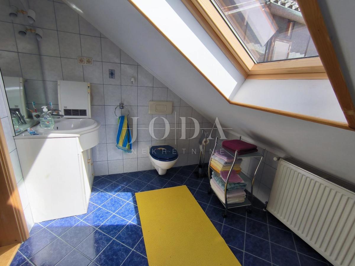 Casa Ravna Gora, 119m2