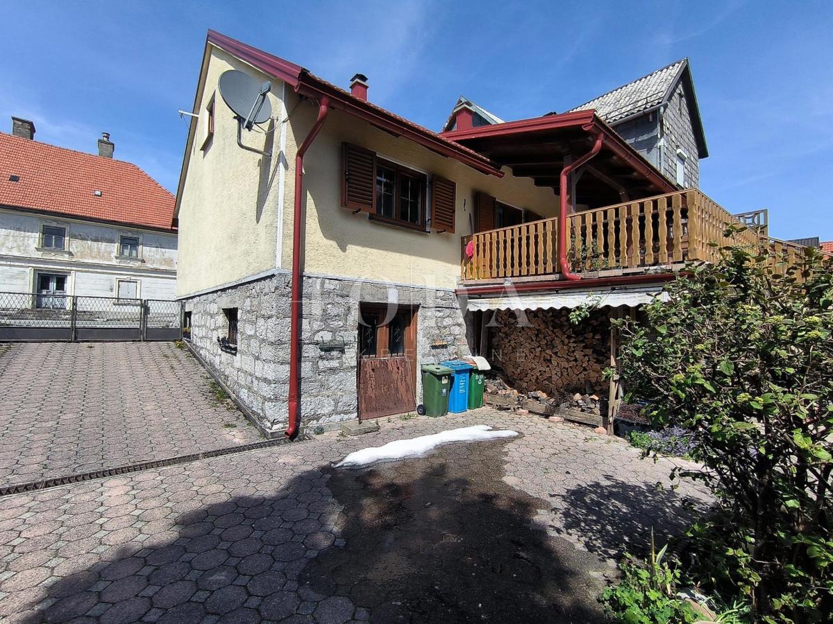 Casa Ravna Gora, 119m2