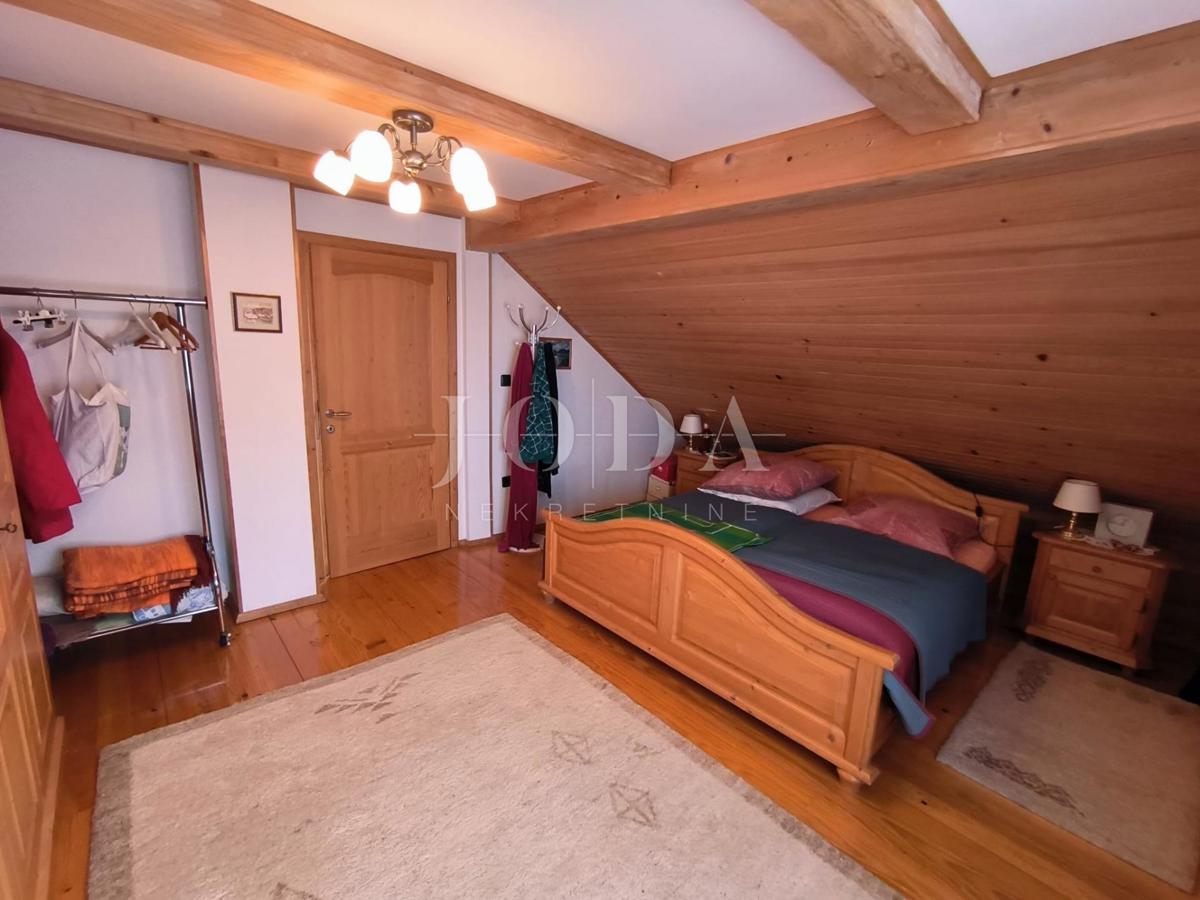 Casa Ravna Gora, 119m2