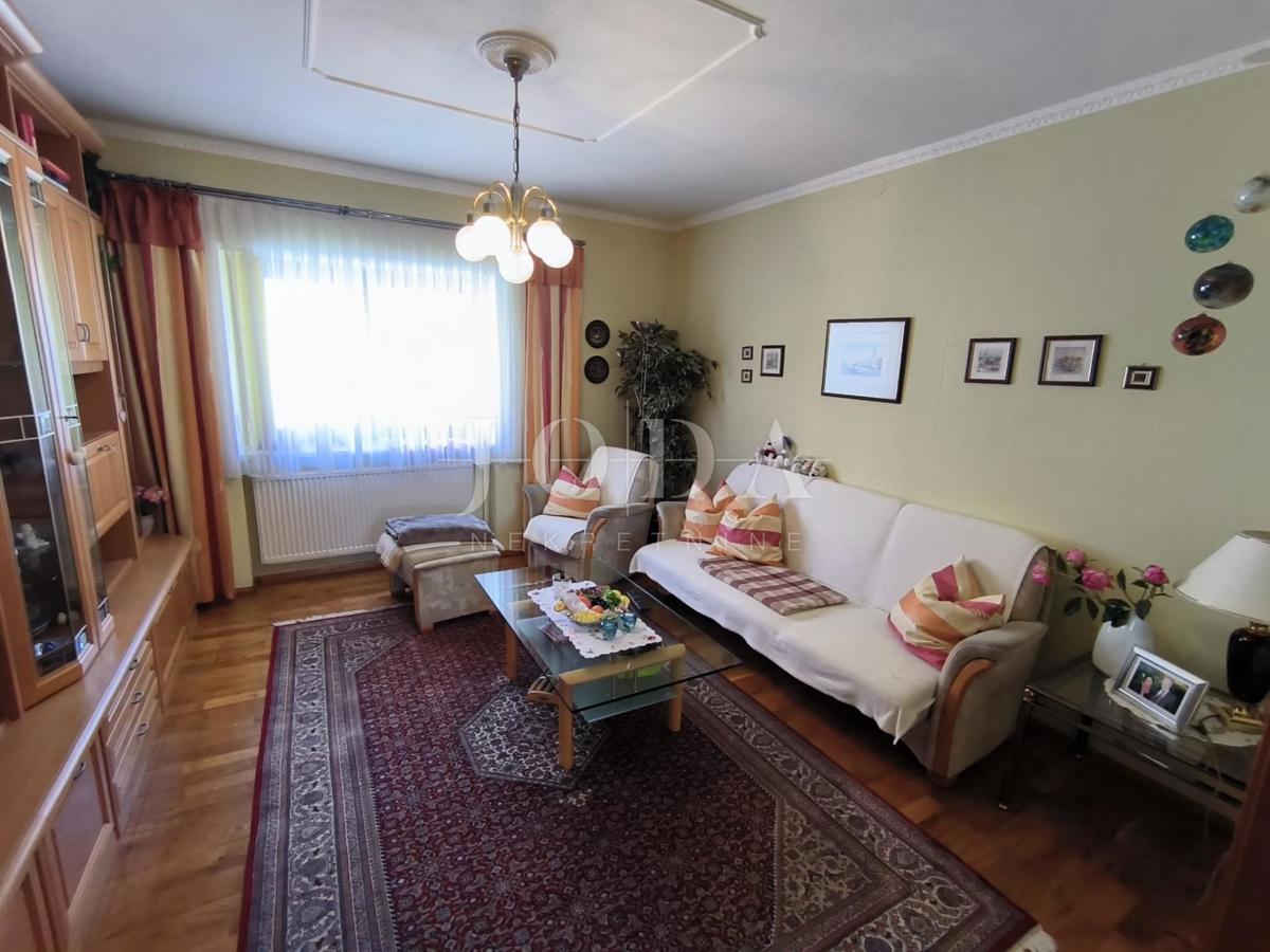 Casa Ravna Gora, 119m2