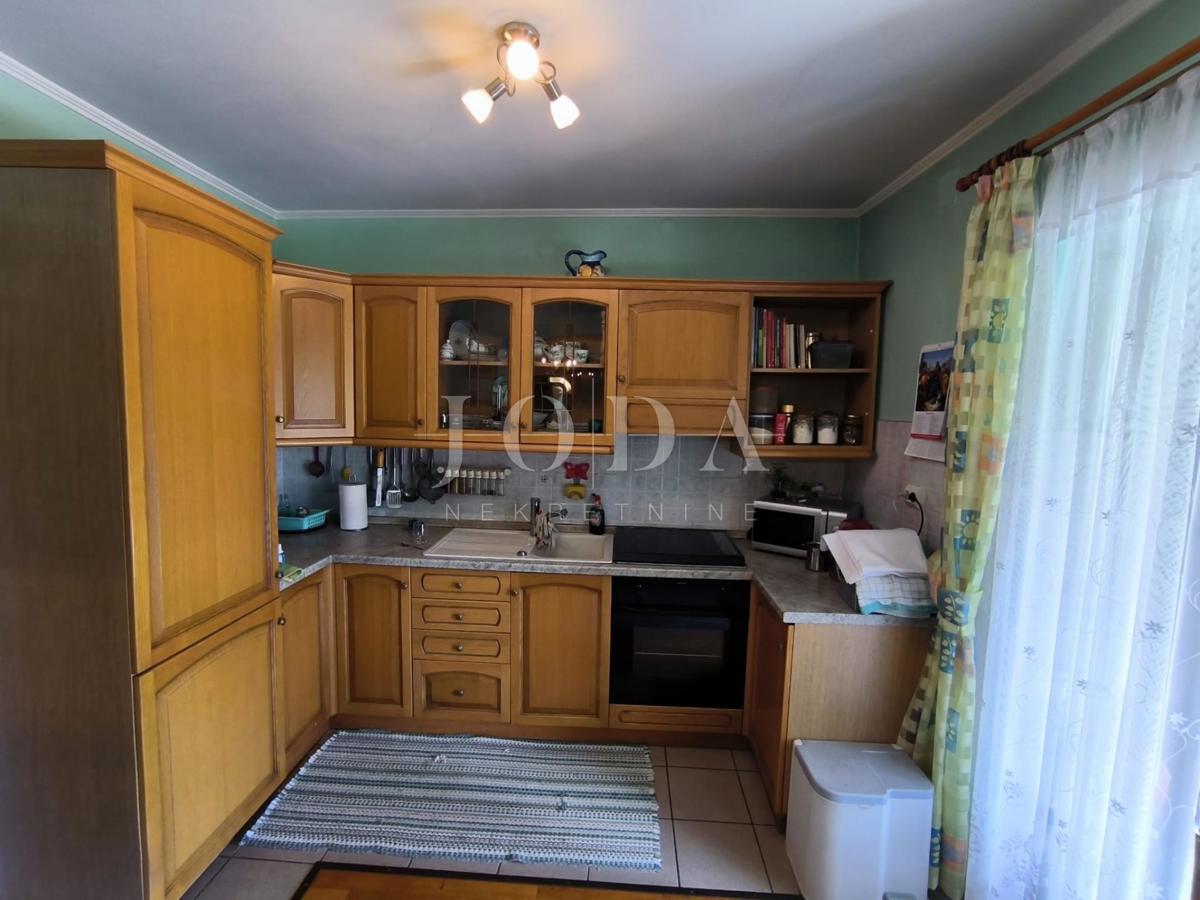 Casa Ravna Gora, 119m2