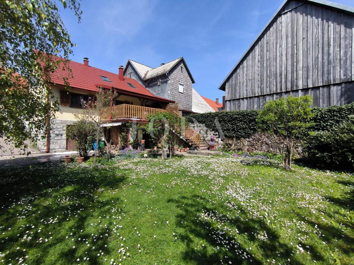 Casa Ravna Gora, 119m2