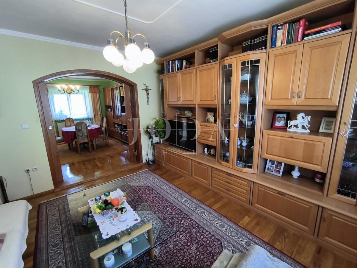 Casa Ravna Gora, 119m2