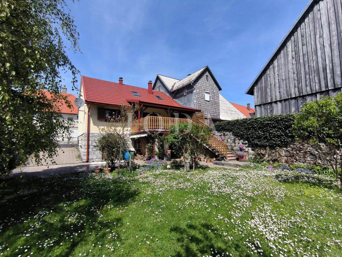 Casa Ravna Gora, 119m2