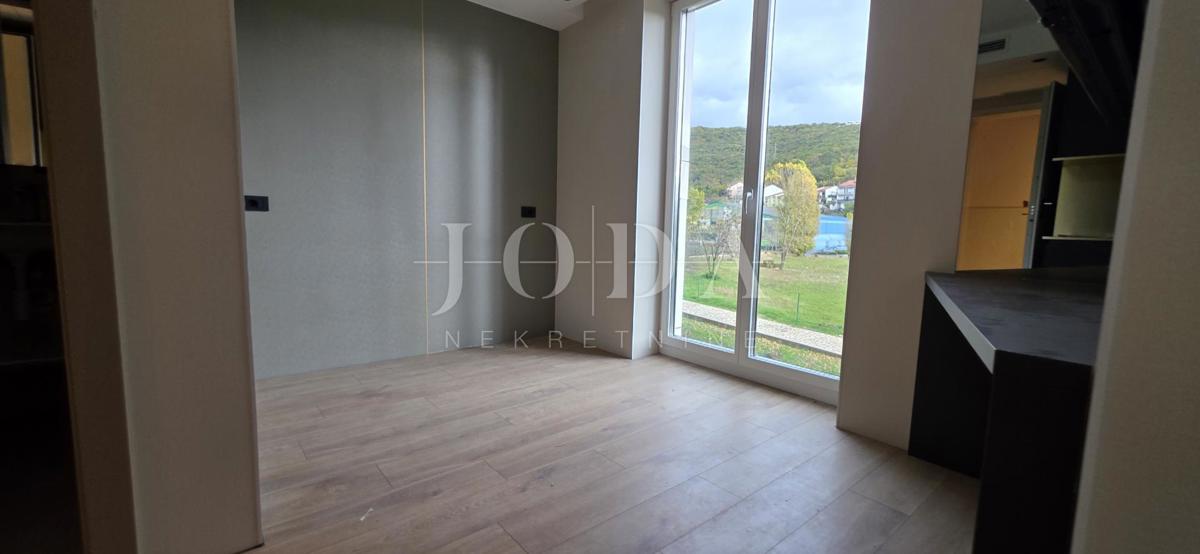 Opportunità, appartamento di lusso nel centro di Crikvenica