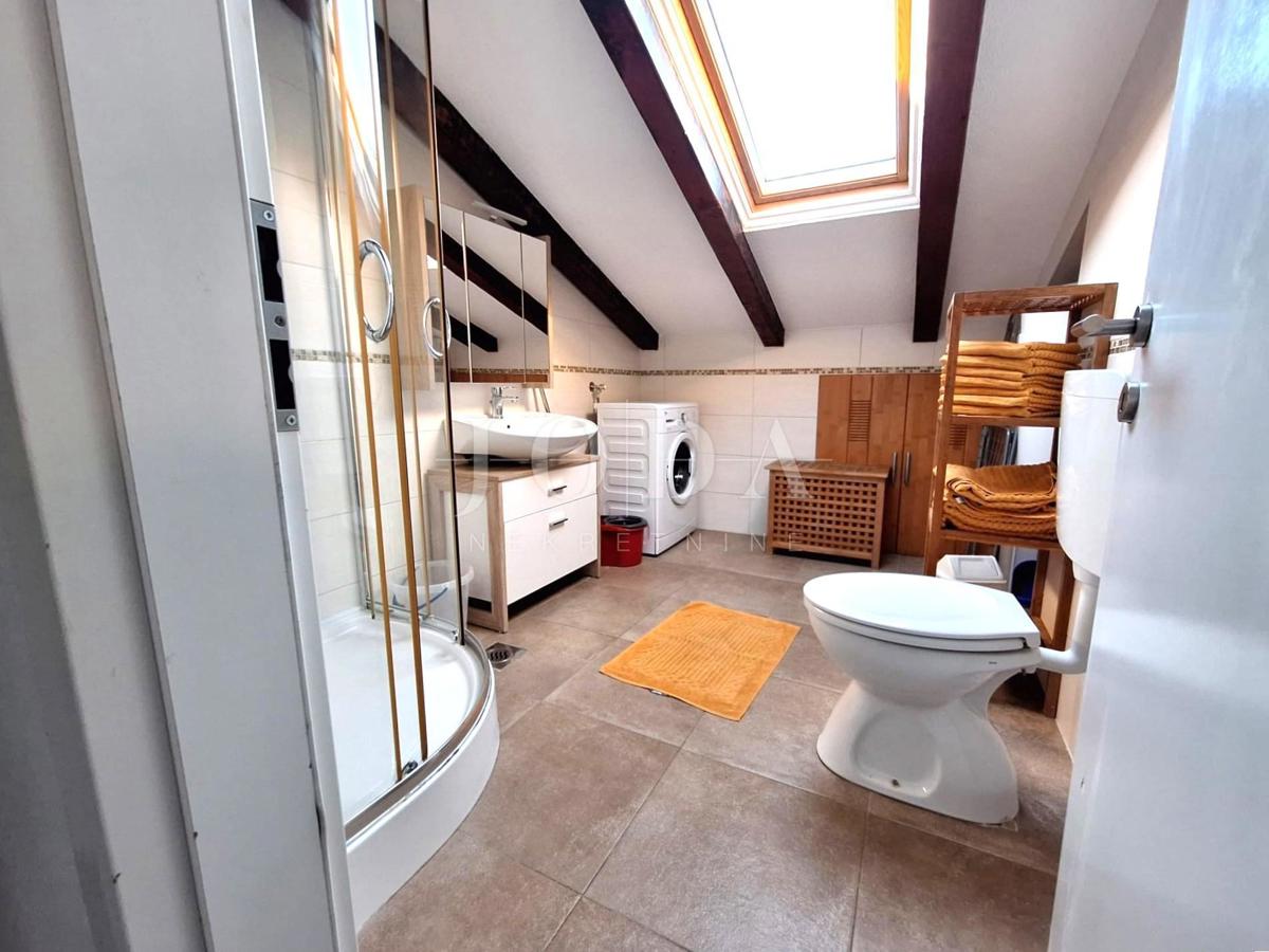 Malinska – due appartamenti con giardino e parcheggio