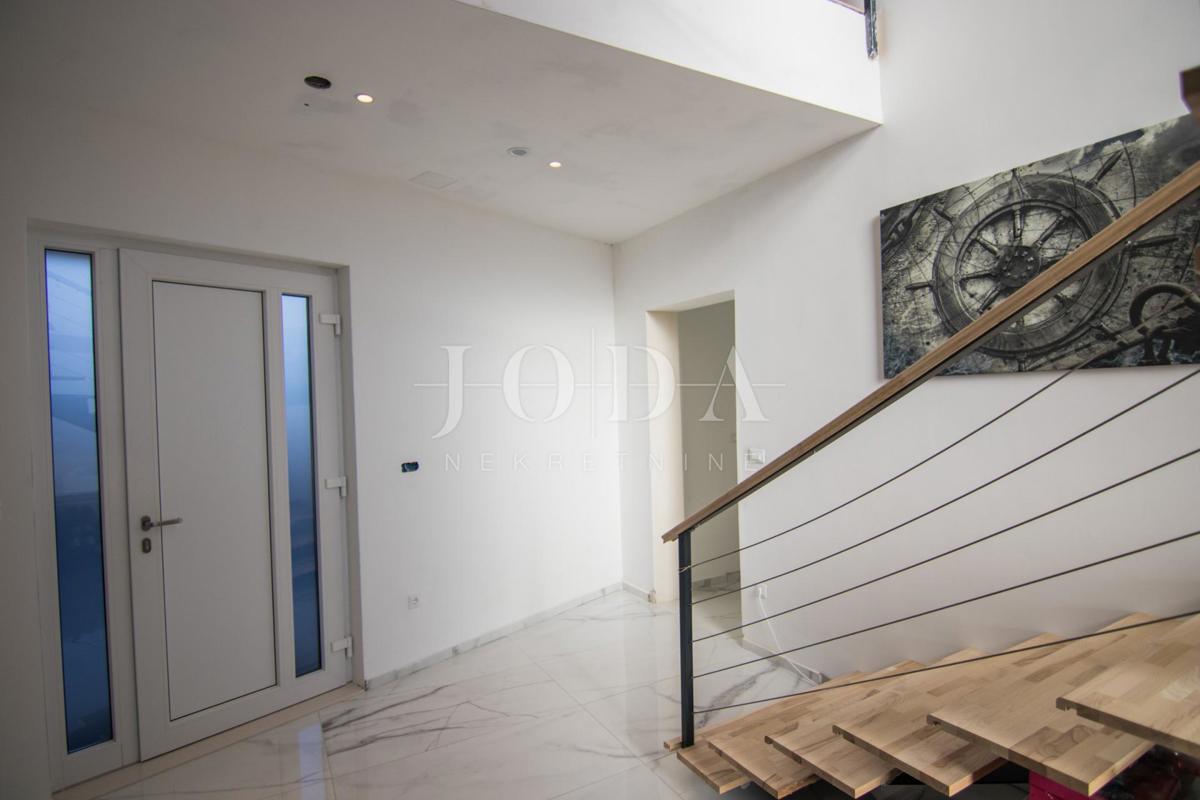 Casa Kornić, Krk, 291,71m2