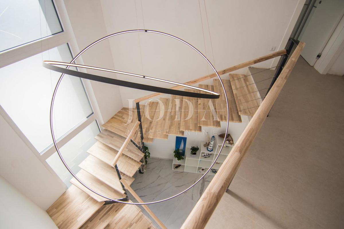 Casa Kornić, Krk, 291,71m2