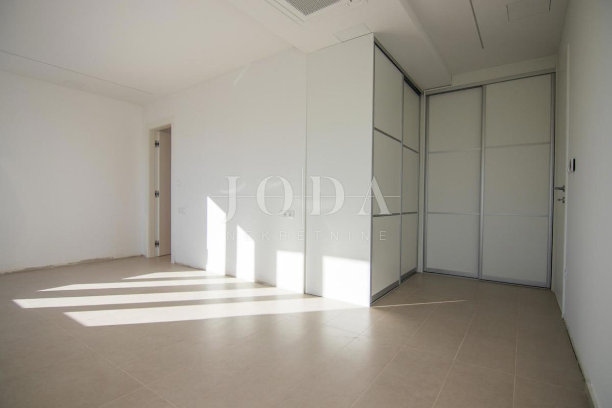 Casa Kornić, Krk, 291,71m2