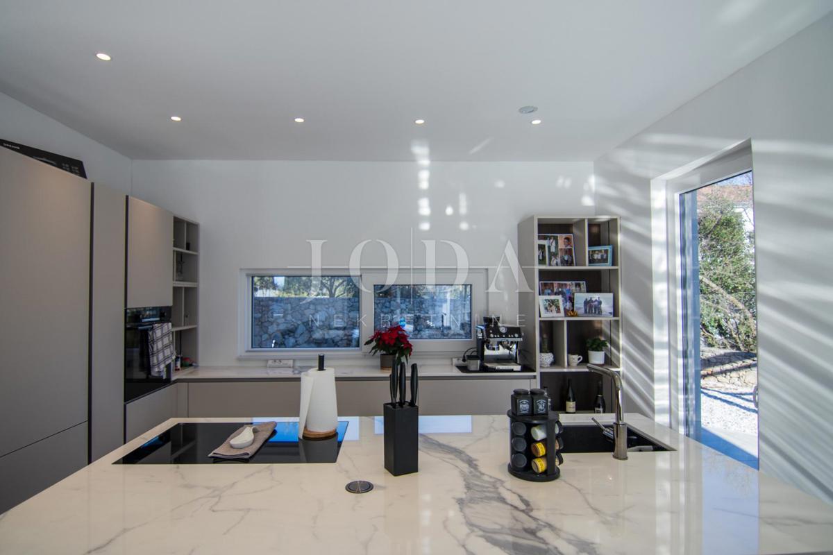 Casa Kornić, Krk, 291,71m2