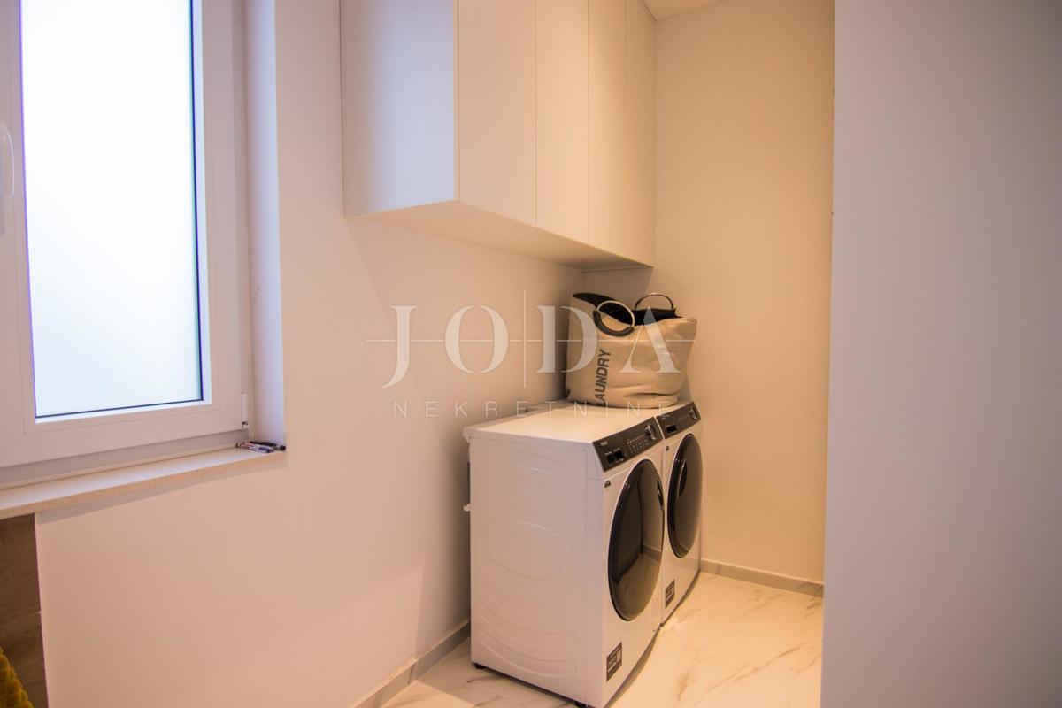 Casa Kornić, Krk, 291,71m2