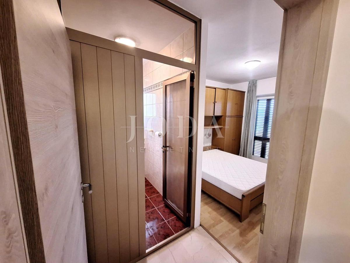 Casa con giardino e piscina in ottima posizione, Krk