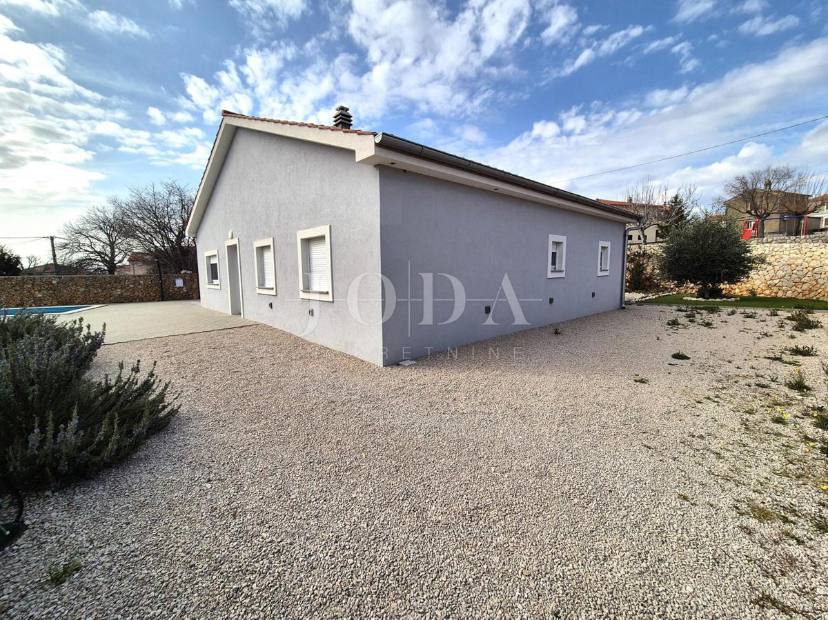 Casa indipendente con piscina