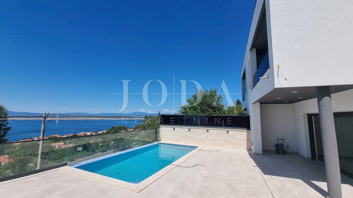 Dramalj casa moderna con piscina e vista panoramica sul mare