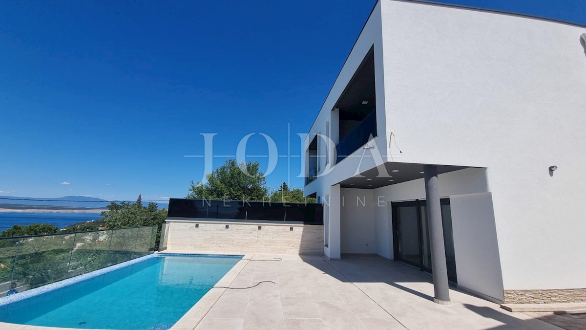 Dramalj casa moderna con piscina e vista panoramica sul mare