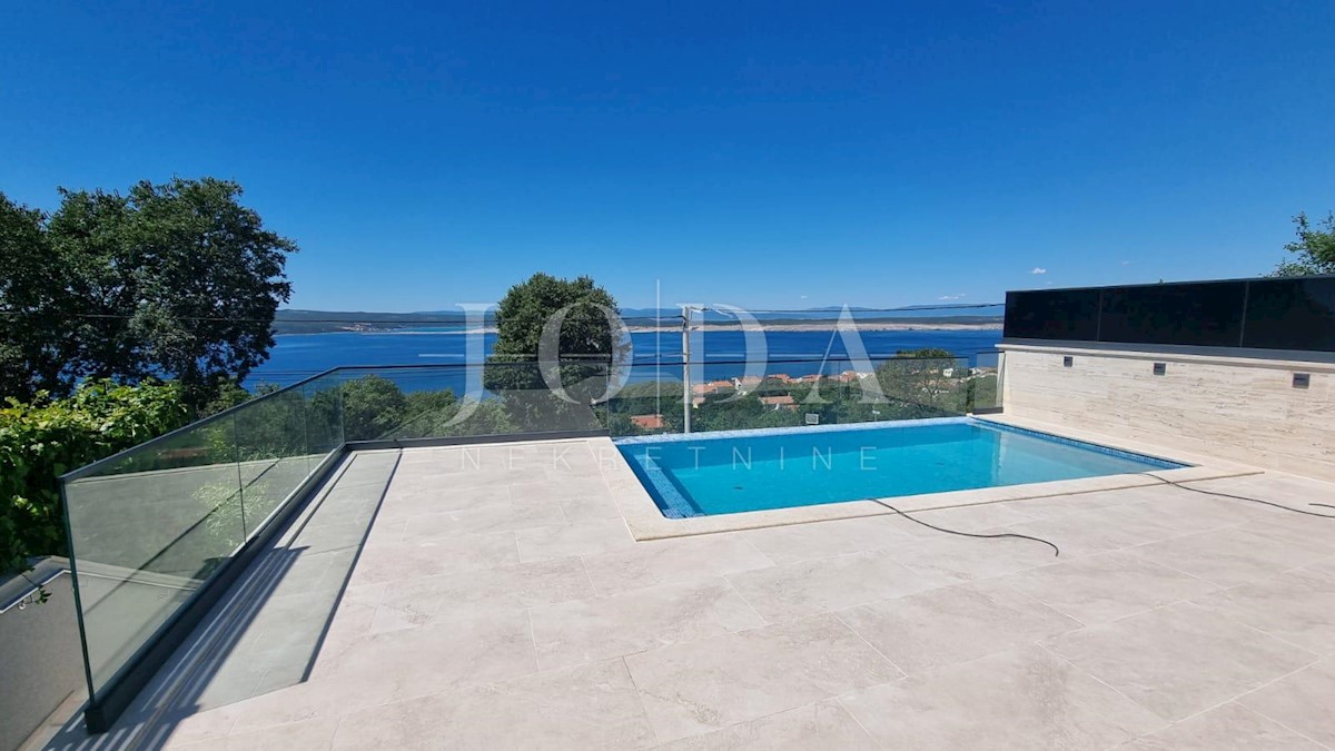 Dramalj casa moderna con piscina e vista panoramica sul mare