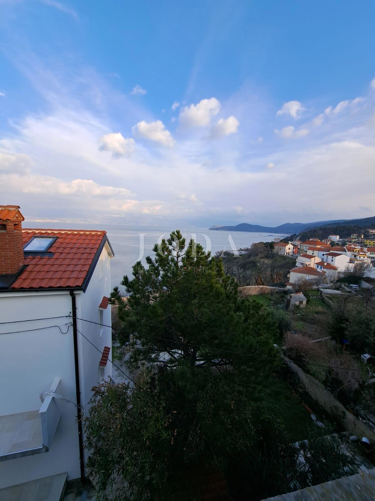 Semi-detached stone house for renovation, Vrbnik - island of Krk