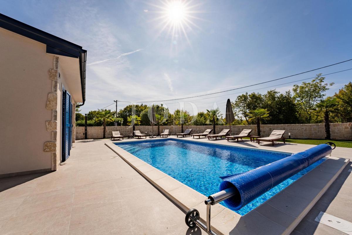 Mediterranean-style house with a pool, near Dobrinj - island of Krk