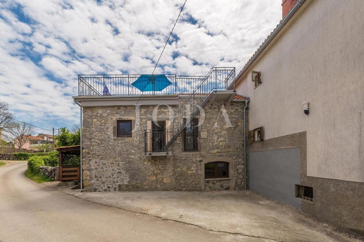 Bella casa di pietra con vista mare - dintorni della citta di Veglia