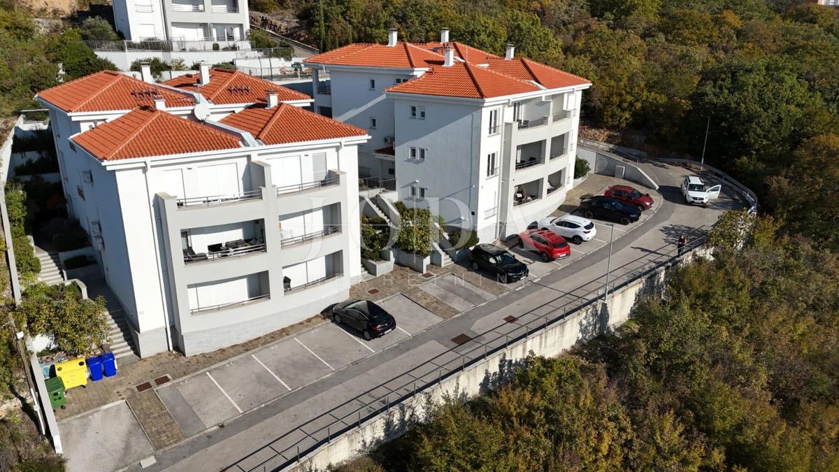 Crikvenica, appartamento moderno con piscina
