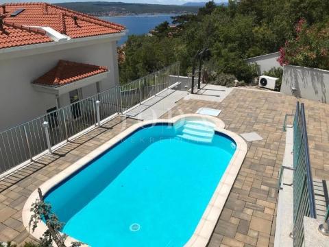 Crikvenica, appartamento moderno con piscina