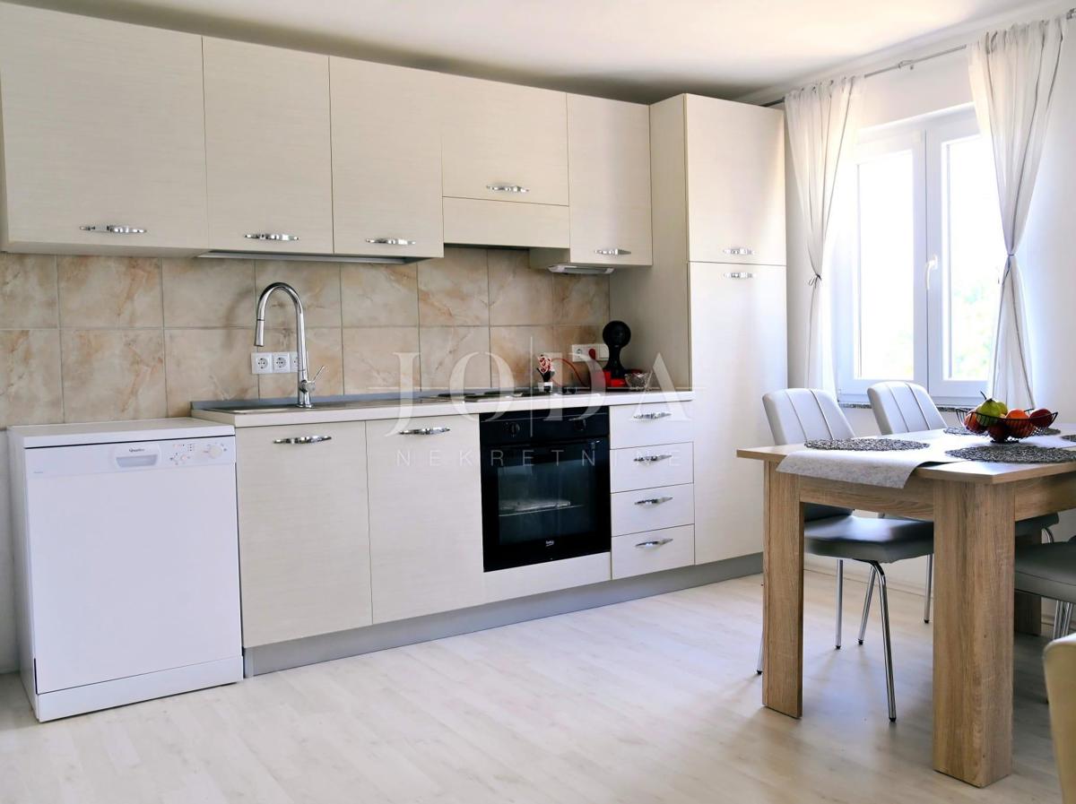 Isola di Krk - Casa con due appartamenti e piscina