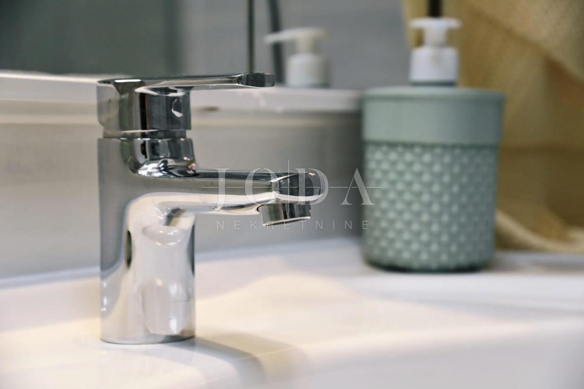 Isola di Krk - Casa con due appartamenti e piscina