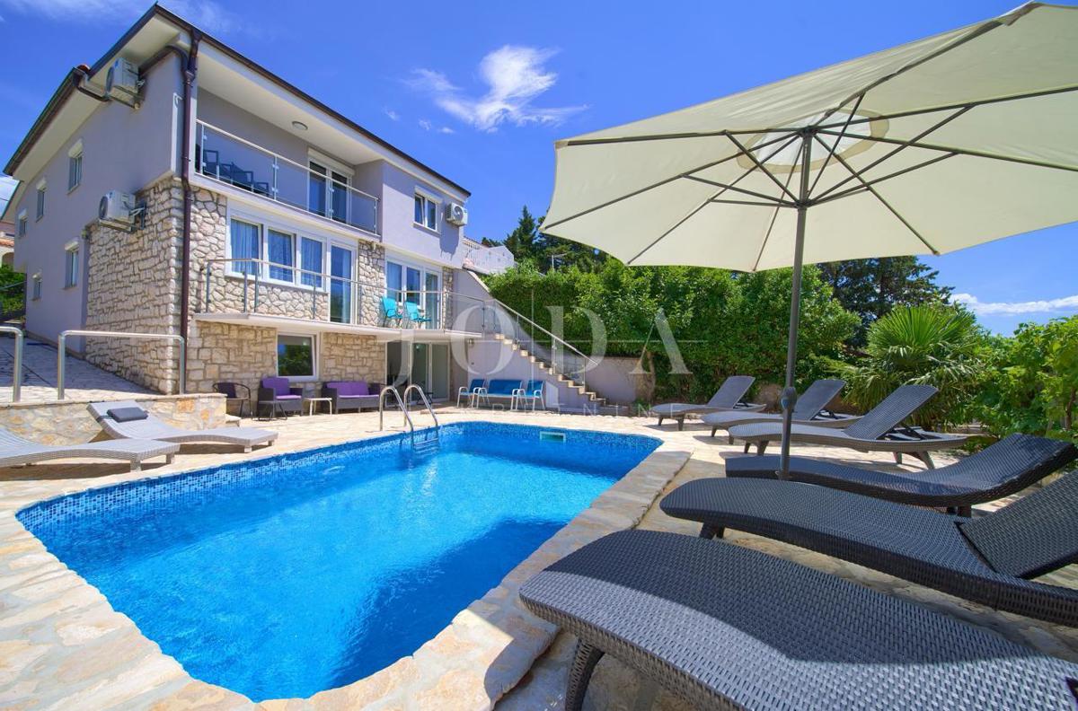 Novi Vinodolski, casa con piscina