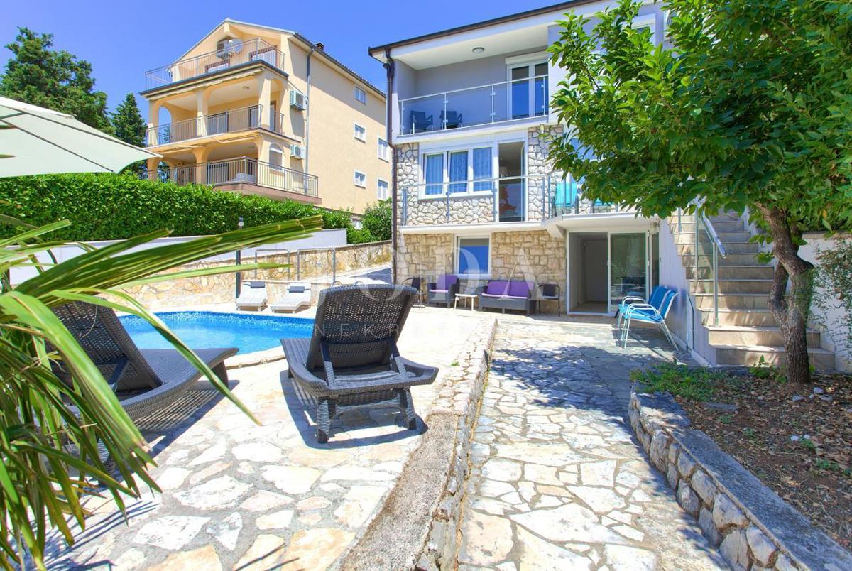 Novi Vinodolski, casa con piscina