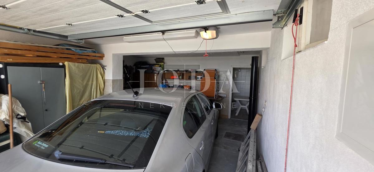 Casa con Appartamenti a 100 m dal Mare – Perfetta per Affitto Turistico