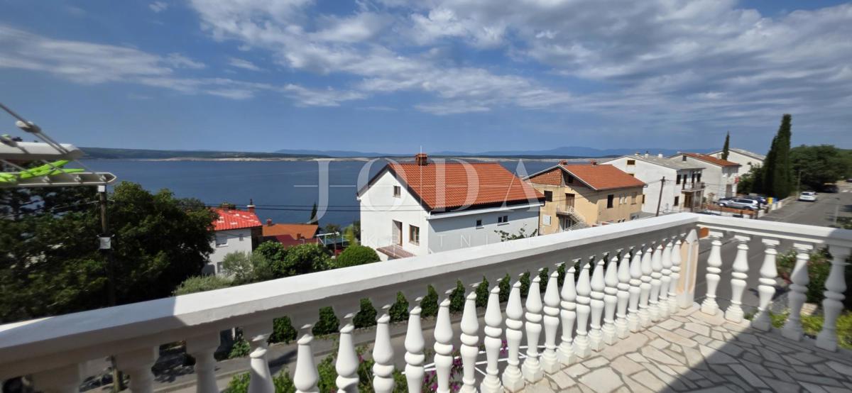 Casa con Appartamenti a 100 m dal Mare – Perfetta per Affitto Turistico