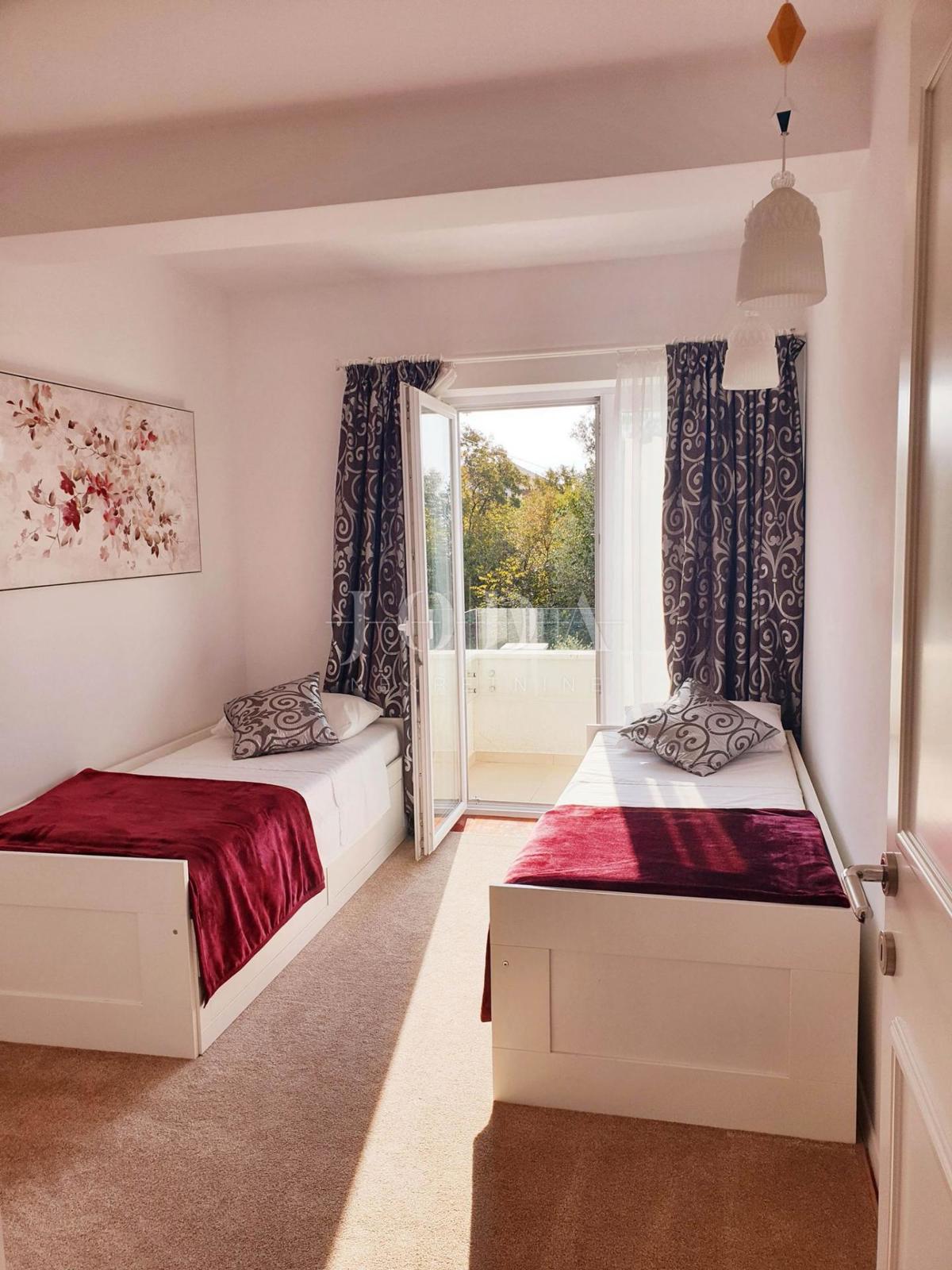 Casa Dramalj, Crikvenica, 204m2