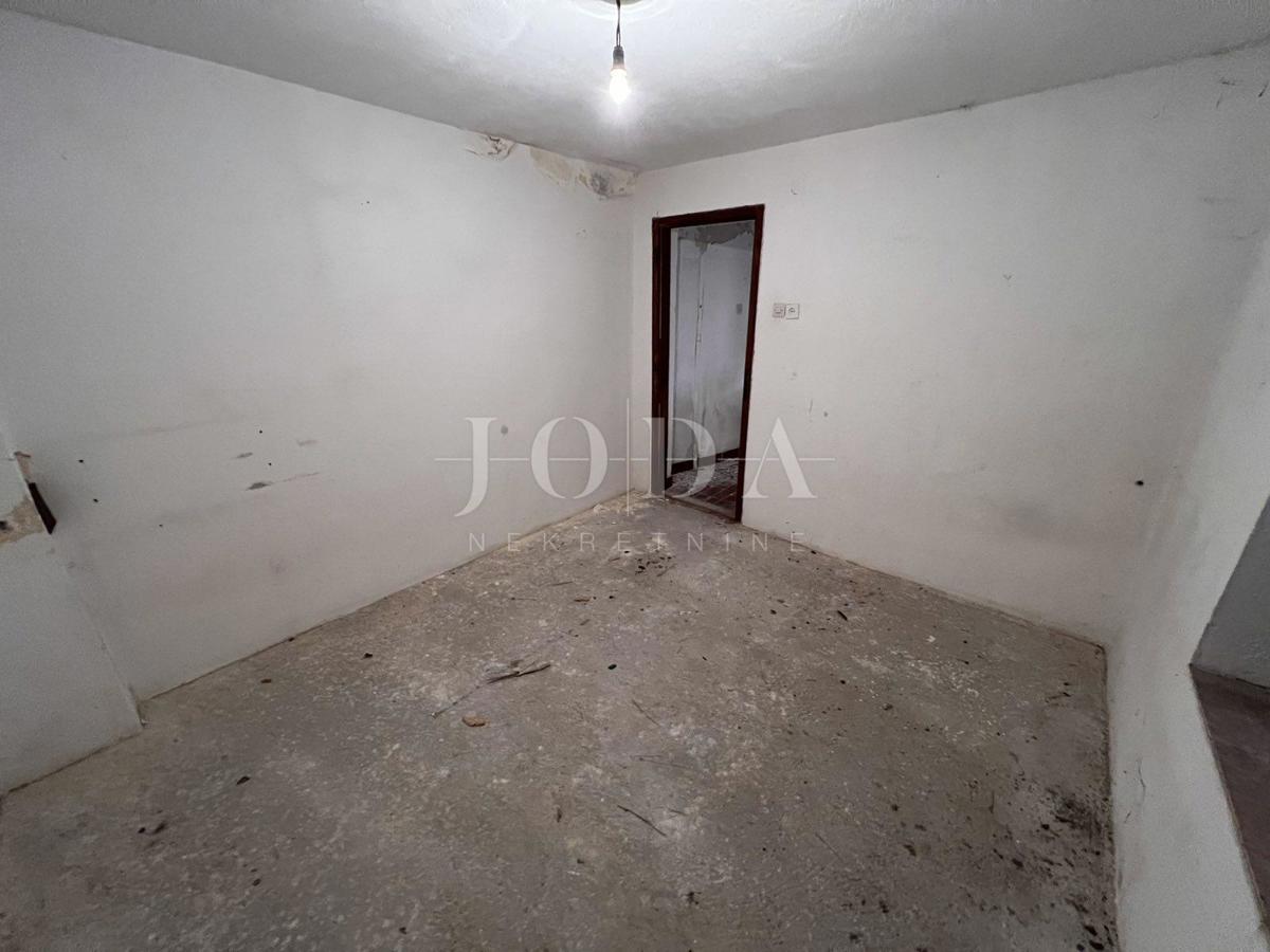  Novi Vinodolski, casa costiera tradizionale