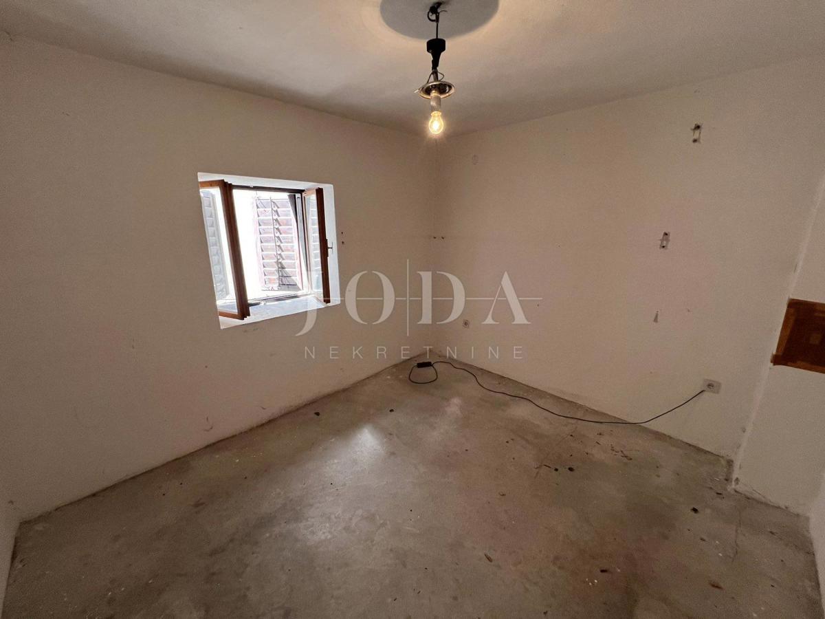  Novi Vinodolski, casa costiera tradizionale