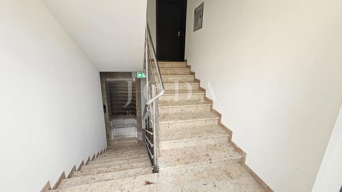 Allogio Zamet, Rijeka, 67,68m2