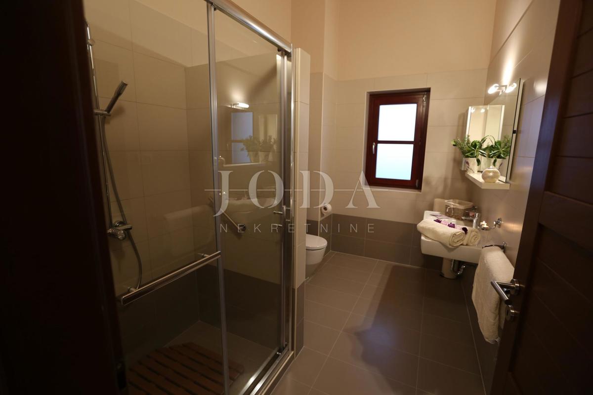 Casa Svetvinčenat, 440m2