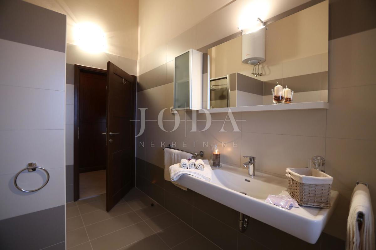 Casa Svetvinčenat, 440m2