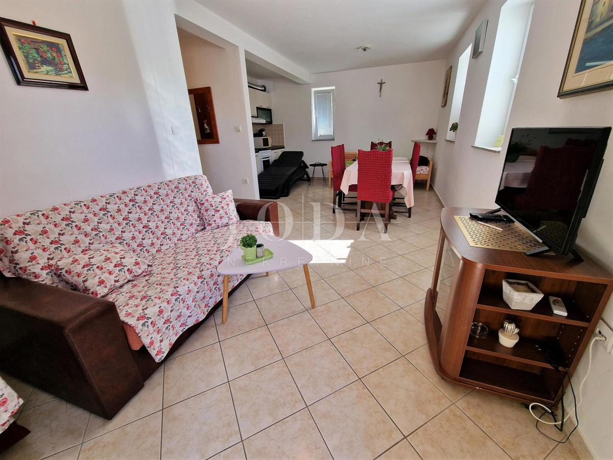 Klimno, appartamento al piano terra