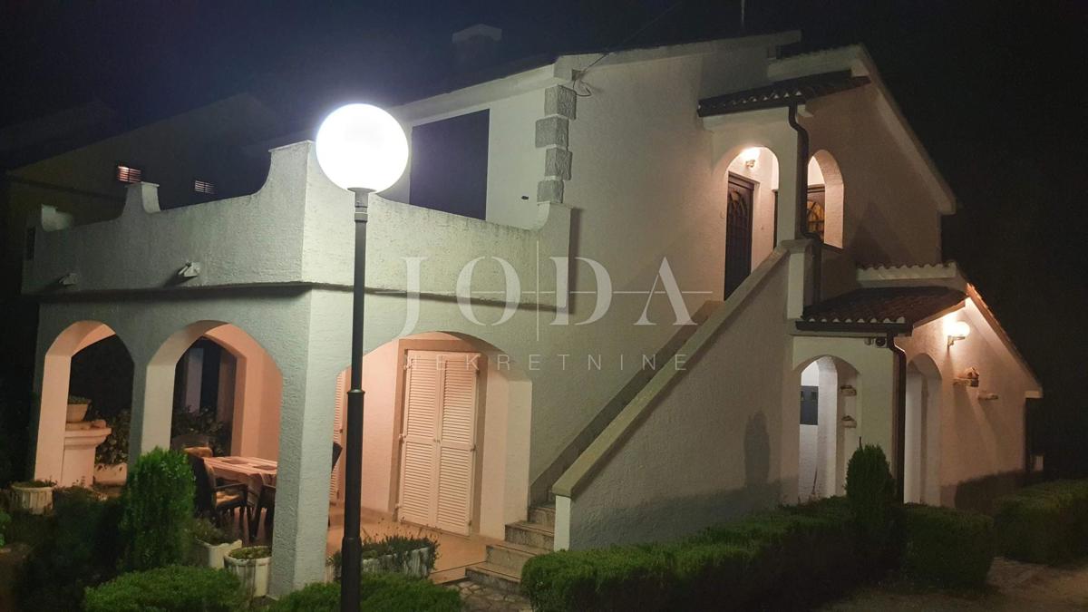 Isola di Krk - Linardići - casa con 5 appartamenti