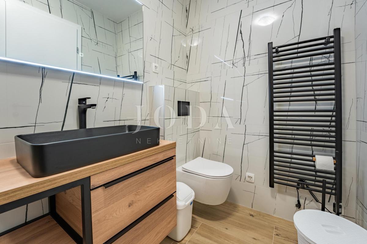 Krk, Dobrinj, Mediterranean style house with heated pool