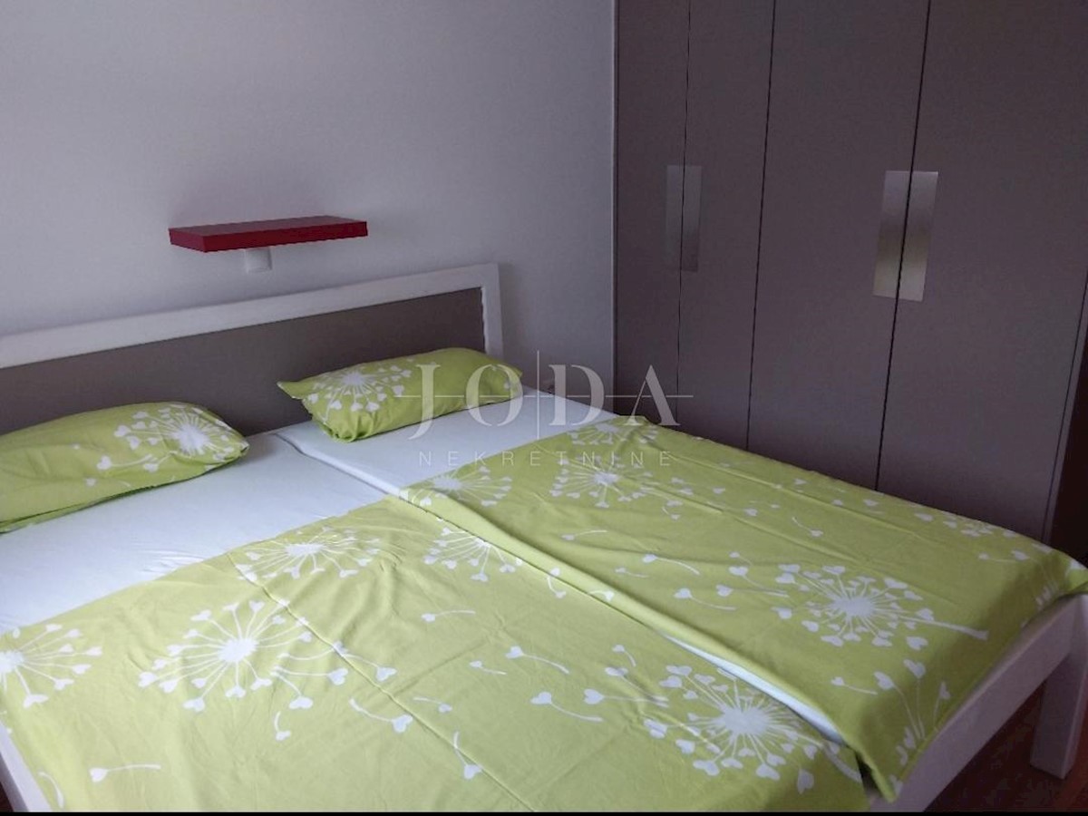 Splendido appartamento con 3 camere da letto con vista mare, parcheggio e balcone - In vendita!